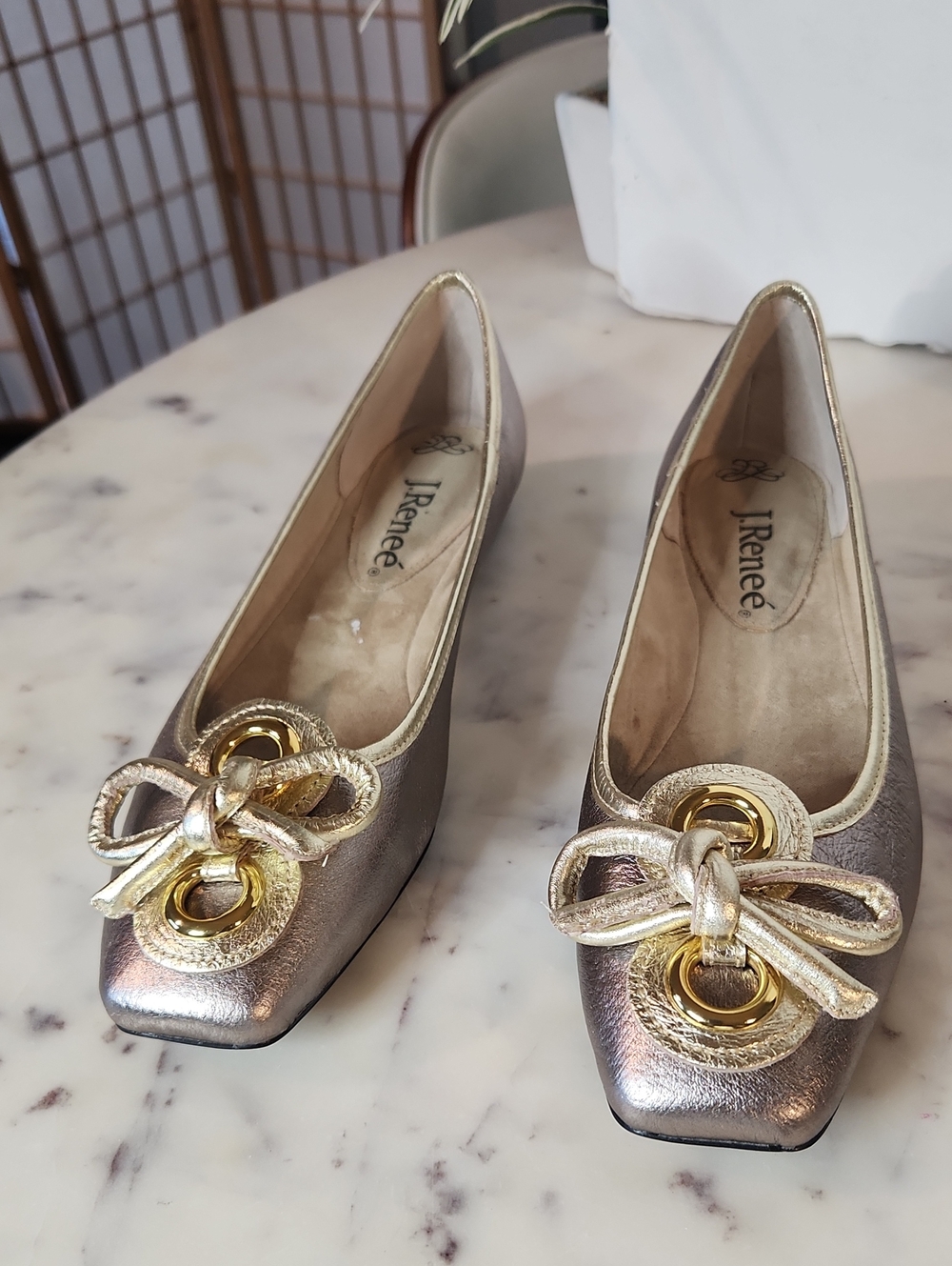 J.Renee Metallic Square Toe Taupe Flats Gold Bow & Ring Detail Sz8